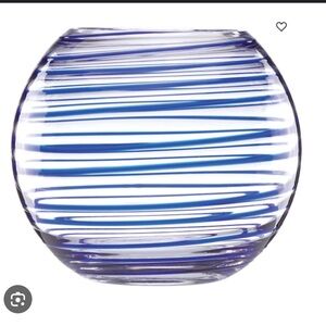 Kate Spade 6in charlotte street rose bowl. Blue Swirled Accent Vase